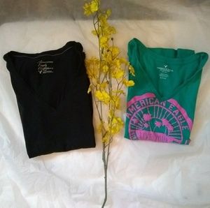 Two AE T-shirts Small